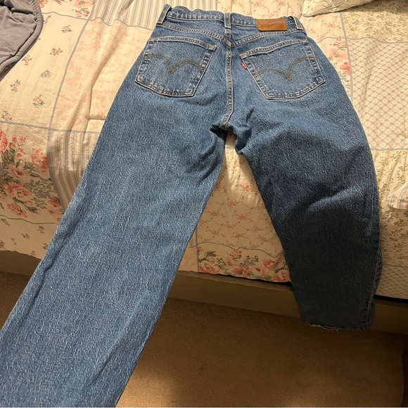 Levi's RibCage Straight Leg Jeans - Picture 8 of 8